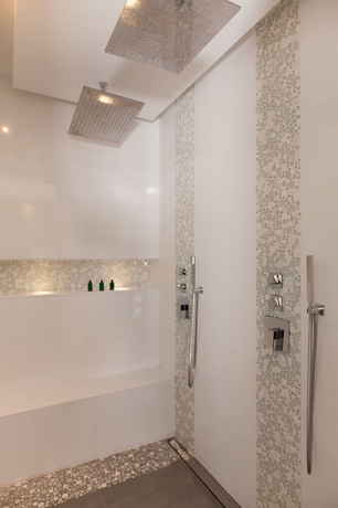 Imagen de la habitación del Hotel Le Domaine De Verchant Relais and Châteaux. Foto 10