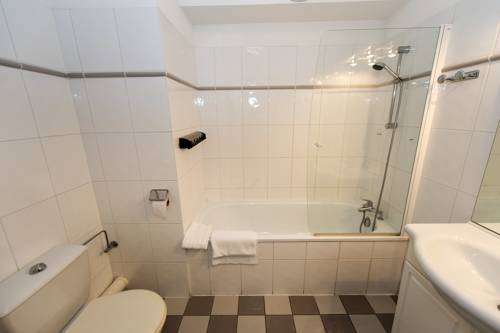 Imagen de la habitación del Hotel Le Domaine Du Golf. Foto 12