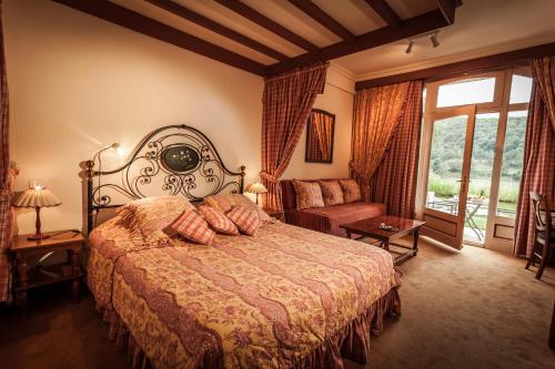 Imagen de la habitación del Hotel Le Domaine de Falgos Golf & Spa. Foto 6