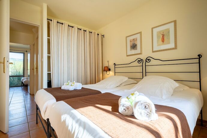 Imagen general del Hotel Le Domaine de Provence Country Club. Foto 6