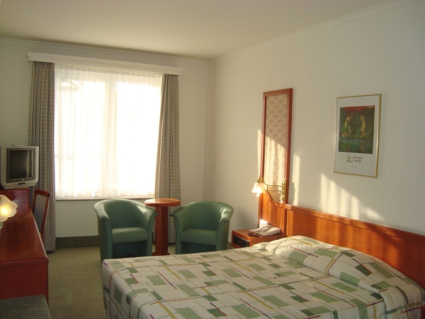 Imagen de la habitación del Hotel Le Dome. Foto 12