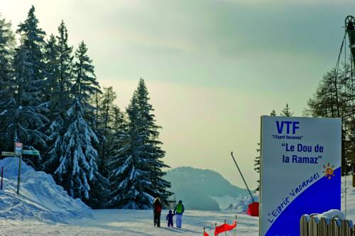 Imagen de la habitación del Hotel Le Dou De La Ramaz. Foto 9