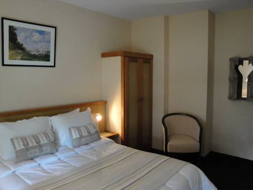 Imagen de la habitación del Hotel Le Drakkar. Foto 11