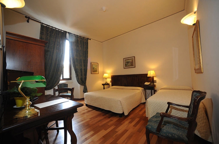 Imagen de la habitación del Hotel Le Due Fontane. Foto 4