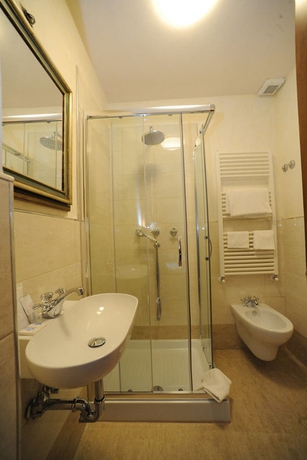 Imagen de la habitación del Hotel Le Due Fontane. Foto 6