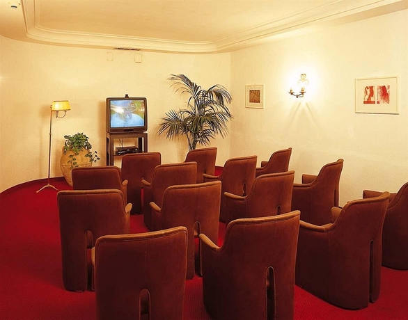 Imagen de los interiores del Hotel Le Dune. Foto 10