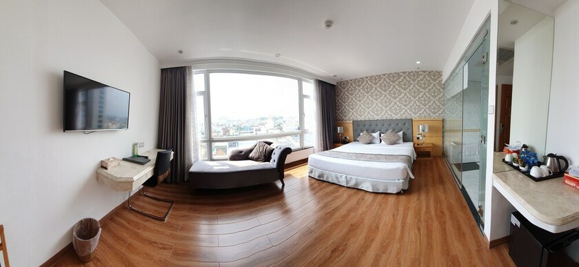 Imagen de la habitación del Hotel Le Duy Grand. Foto 4