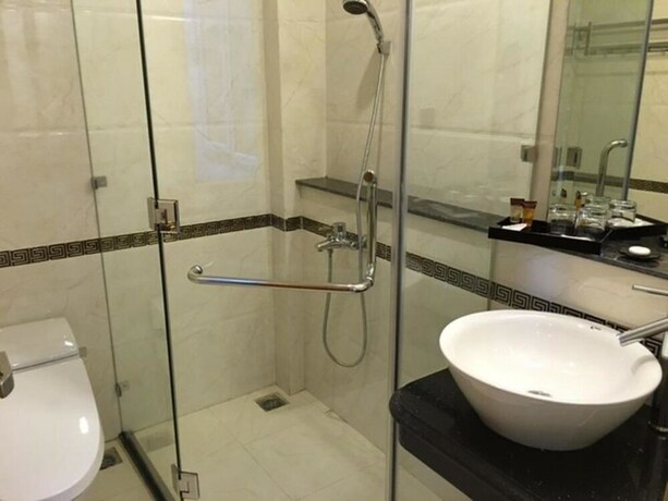 Imagen de la habitación del Hotel Le Duy Grand. Foto 12
