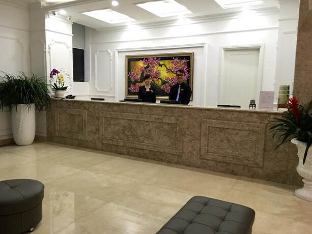 Imagen de los interiores del Hotel Le Duy Grand. Foto 16