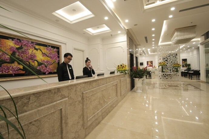 Imagen de los interiores del Hotel Le Duy Grand. Foto 17