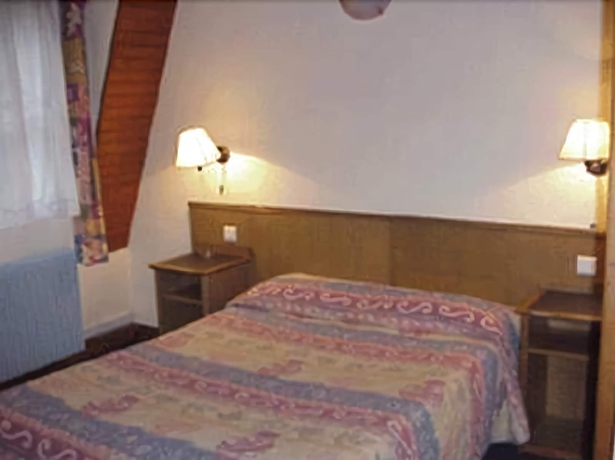 Imagen de la habitación del Hotel Le Faubourg. Foto 4