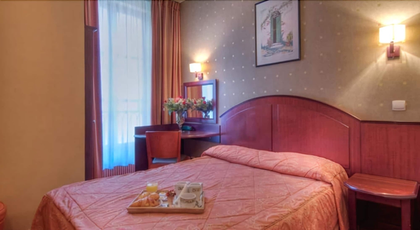 Imagen de la habitación del Hotel Le Faubourg, &Oacute;pera. Foto 15