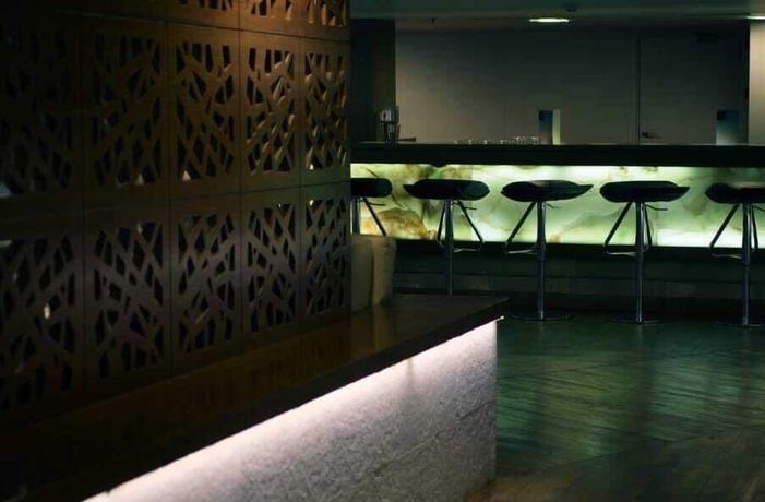 Imagen del bar/restaurante del Hotel Le Fayan Nile Cruise - Mondays from Aswan and Thursdays from Luxor. Foto 1