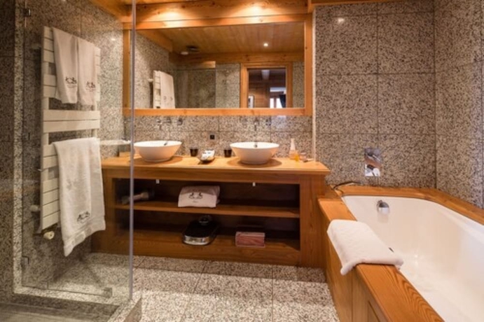 Imagen de la habitación del Hotel Le Fer à Cheval, Megeve. Foto 4