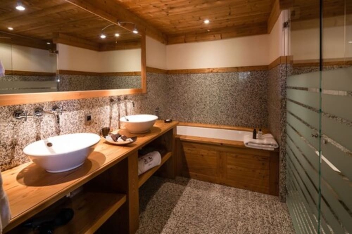 Imagen de la habitación del Hotel Le Fer à Cheval, Megeve. Foto 15