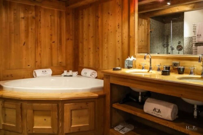 Imagen de la habitación del Hotel Le Fer à Cheval, Megeve. Foto 17