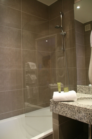 Imagen de la habitación del Hotel Le Fer à Cheval, Trouville-Sur-Mer. Foto 2