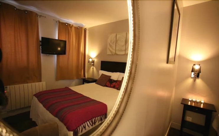 Imagen de la habitación del Hotel Le Figuier. Foto 2