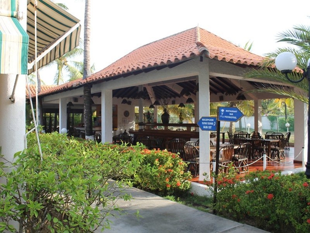 Imagen general del Hotel Le Flamboyant, Playa El Agua. Foto 3