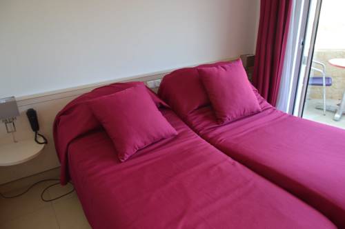 Imagen de la habitación del Hotel Le Fleurance. Foto 8