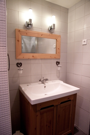 Imagen de la habitación del Hotel Le Floréal. Foto 7