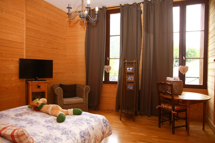 Imagen de la habitación del Hotel Le Floréal. Foto 12