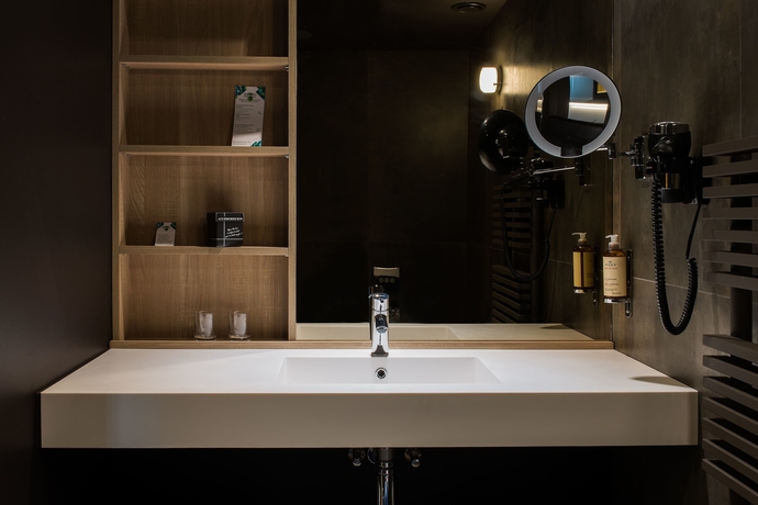 Imagen de la habitación del Hotel Le Florentin. Foto 12