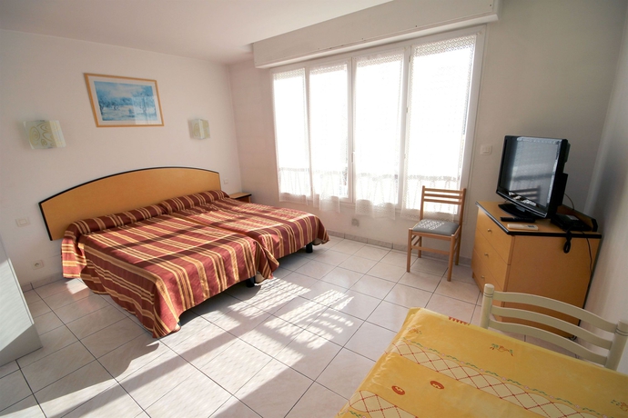 Imagen de la habitación del Hotel Le Florian. Foto 4