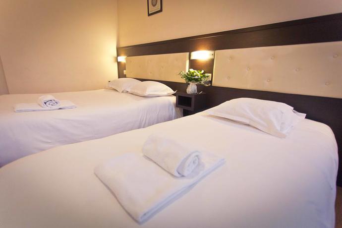 Imagen de la habitación del Hotel Le Florin. Foto 5