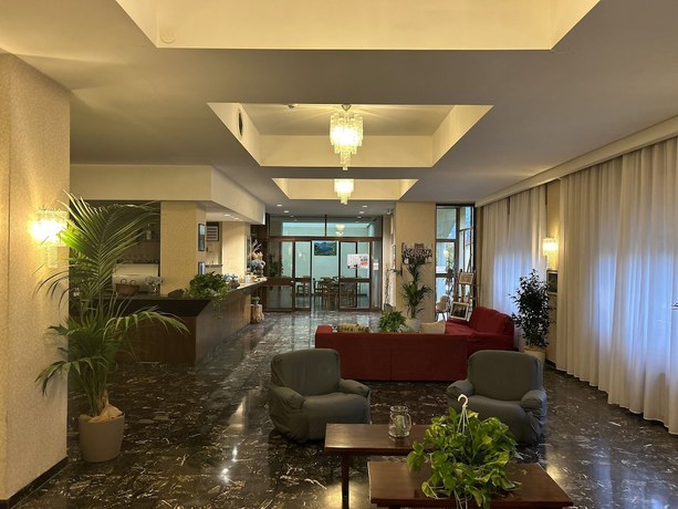 Imagen de los interiores del Hotel Le Focette Dell\'Orso. Foto 14