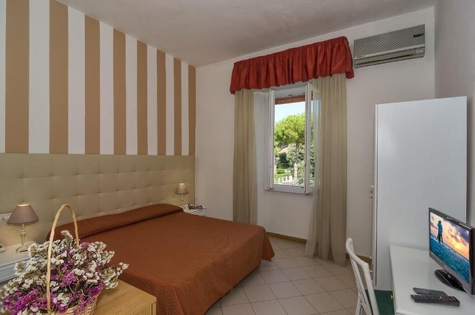 Imagen de la habitación del Hotel Le Focette, Pietrasanta. Foto 13