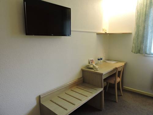 Imagen de la habitación del Hotel Le Foron. Foto 15