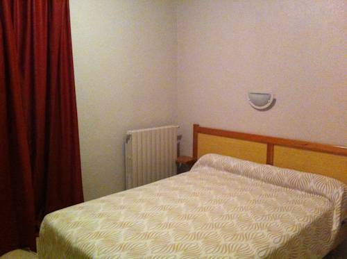Imagen de la habitación del Hotel Le Forum. Foto 3