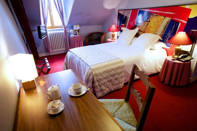 Imagen de la habitación del Hotel Le France, Aubusson. Foto 11