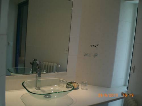 Imagen de la habitación del Hotel Le France. Foto 3