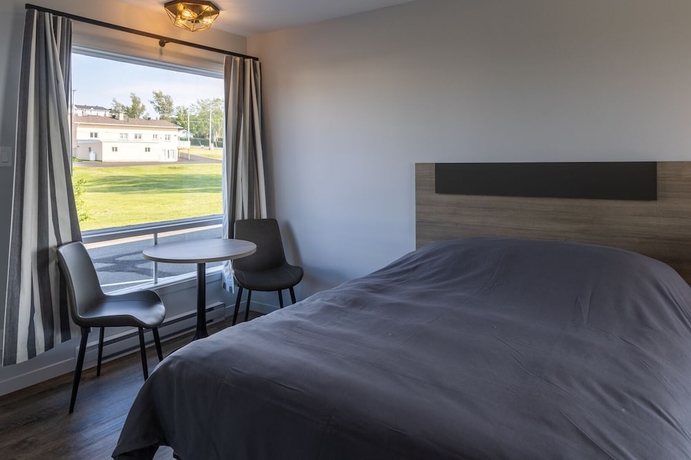 Imagen de la habitación del Hotel Le Fraser Motel. Foto 4