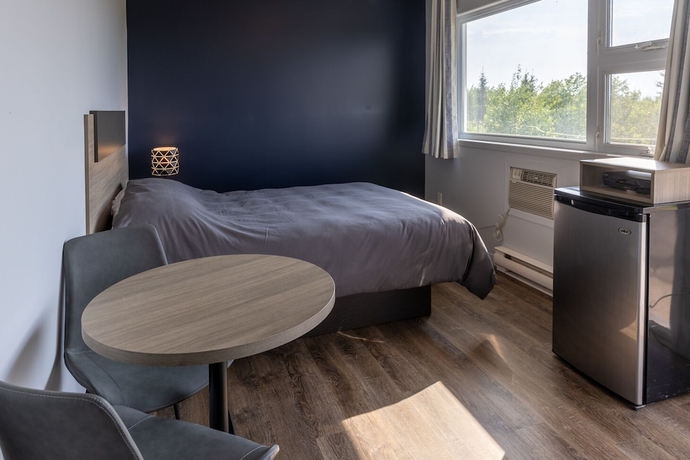 Imagen de la habitación del Hotel Le Fraser Motel. Foto 10
