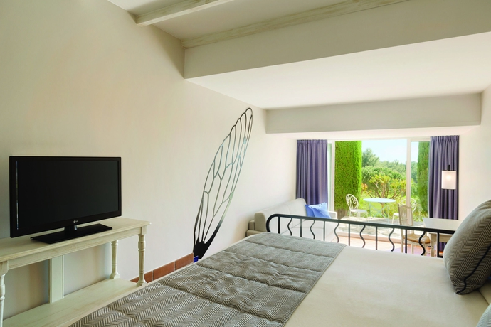 Imagen de la habitación del Hotel Le Frégate Provence. Foto 6