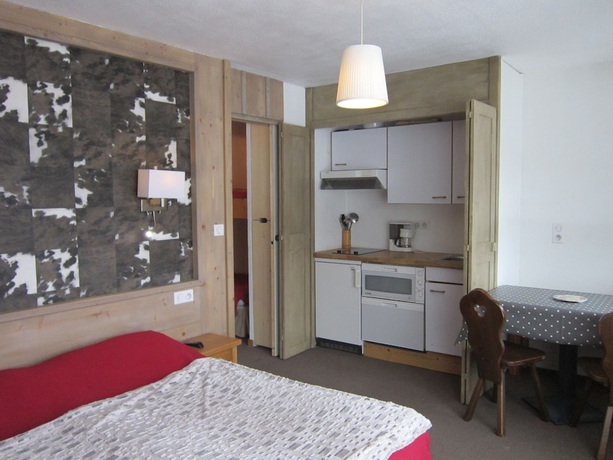 Imagen de la habitación del Hotel Le Gai Soleil. Foto 3