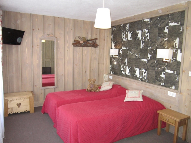 Imagen de la habitación del Hotel Le Gai Soleil. Foto 5