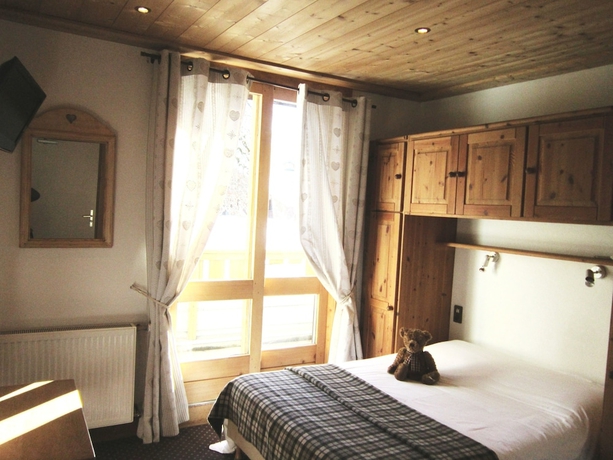 Imagen de la habitación del Hotel Le Gai Soleil. Foto 10