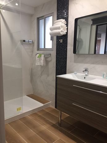 Imagen de la habitación del Hotel Le Galion Hotel et Restaurant Canet Plage - Logis. Foto 7