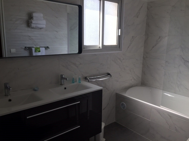 Imagen de la habitación del Hotel Le Galion Hotel et Restaurant Canet Plage - Logis. Foto 13