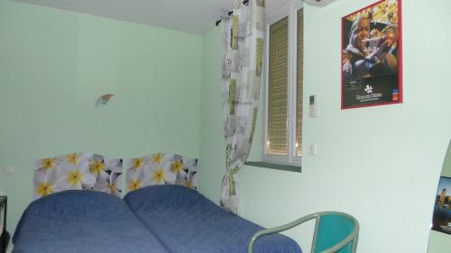 Imagen de la habitación del Hotel Le Gambetta, Carmaux. Foto 7