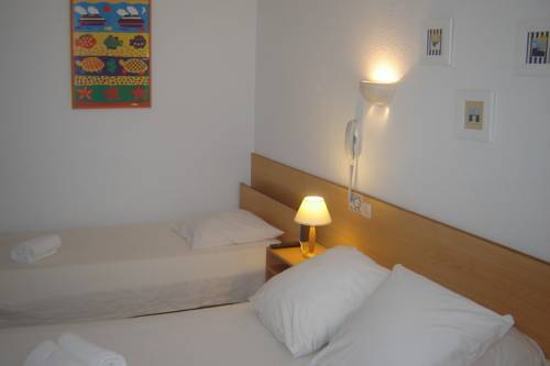 Imagen de la habitación del Hotel Le Gambetta, Vias. Foto 4