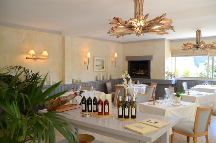 Imagen del bar/restaurante del Hotel Le Gavrinis. Foto 2