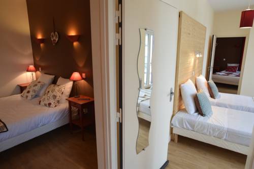 Imagen de la habitación del Hotel Le Genève. Foto 4