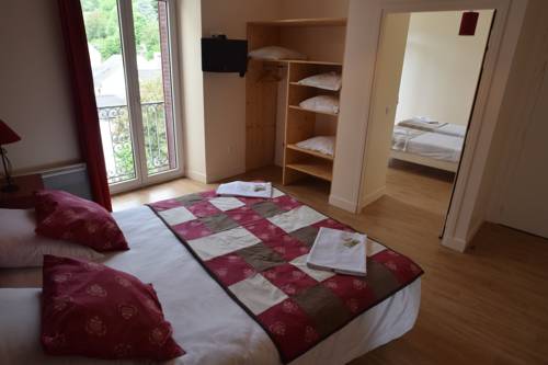 Imagen de la habitación del Hotel Le Genève. Foto 9