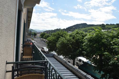 Imagen de la habitación del Hotel Le Genève. Foto 15