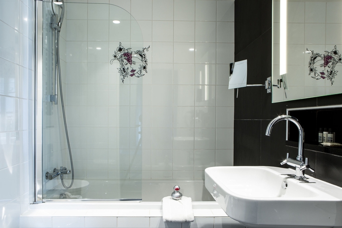 Imagen de la habitación del Hotel Le General. Foto 7